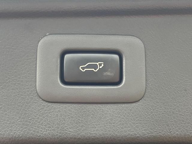 ヴェルファイア ２．４Ｚ　プラチナムセレクション　両側電動ドア　後席モニター　バックカメラ　禁煙車　ドラレコ　スマートキー　ＬＥＤヘッド　ビルトインＥＴＣ　クルコン　オートライト　オートエアコン　純正１８インチアルミ　ＣＤ　ＤＶＤ再生　フルセグ（7枚目）