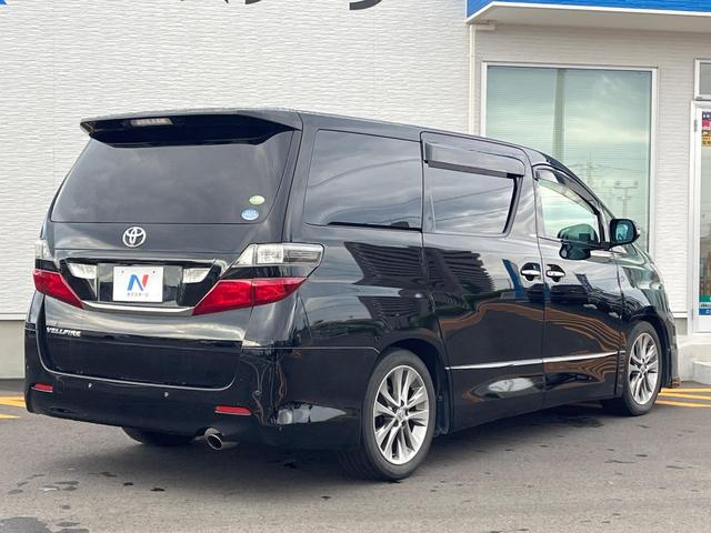 ヴェルファイア ２．４Ｚ　プラチナムセレクション　両側電動ドア　後席モニター　バックカメラ　禁煙車　ドラレコ　スマートキー　ＬＥＤヘッド　ビルトインＥＴＣ　クルコン　オートライト　オートエアコン　純正１８インチアルミ　ＣＤ　ＤＶＤ再生　フルセグ（17枚目）