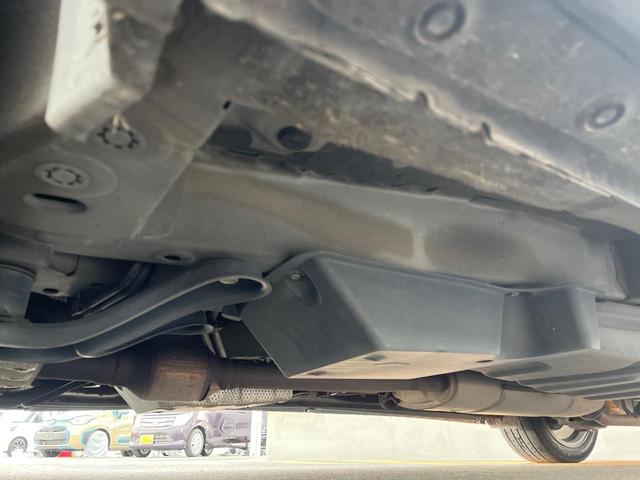 ヴェルファイア ２．４Ｚ　プラチナムセレクション　両側電動ドア　後席モニター　バックカメラ　禁煙車　ドラレコ　スマートキー　ＬＥＤヘッド　ビルトインＥＴＣ　クルコン　オートライト　オートエアコン　純正１８インチアルミ　ＣＤ　ＤＶＤ再生　フルセグ（23枚目）