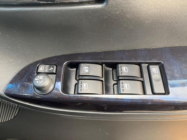 タント カスタムX トップエディションリミテッドSAIII 両側電動ドア 純正SDナビ 全周囲カメラ 衝突被害軽減システム 禁煙車 ハーフレザーシート シートヒーター ドラレコ コーナーセンサー LEDヘッド ETC オートライト オートエアコン(32枚目)