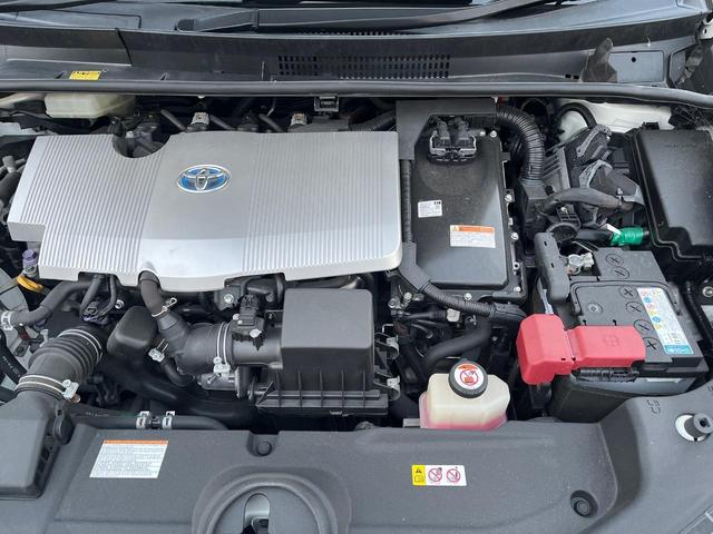 プリウス Aプレミアム ツーリングセレクション 純正ナビ バックカメラ 衝突被害軽減システム 100V電源 レーダークルーズ 禁煙車 レザーシート パワーシート コーナーセンサー スマートキー LEDヘッド ビルトインETC オートハイビーム(18枚目)