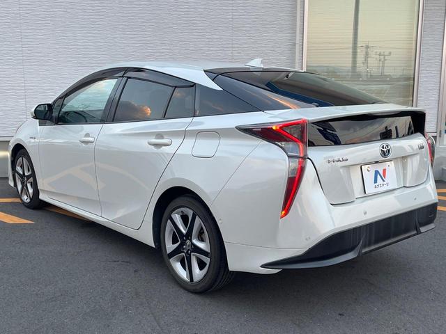 プリウス Aプレミアム ツーリングセレクション 純正ナビ バックカメラ 衝突被害軽減システム 100V電源 レーダークルーズ 禁煙車 レザーシート パワーシート コーナーセンサー スマートキー LEDヘッド ビルトインETC オートハイビーム(41枚目)