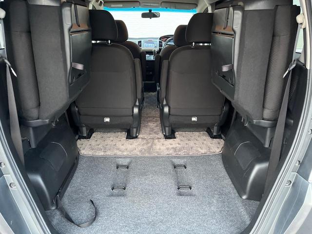 フリード GH メモリーナビ 電動スライドドア バックカメラ 禁煙車 HIDヘッド ETC オートライト オートエアコン 純正15インチアルミ CD DVD再生 地デジ(11枚目)