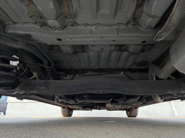 フリード GH メモリーナビ 電動スライドドア バックカメラ 禁煙車 HIDヘッド ETC オートライト オートエアコン 純正15インチアルミ CD DVD再生 地デジ(19枚目)