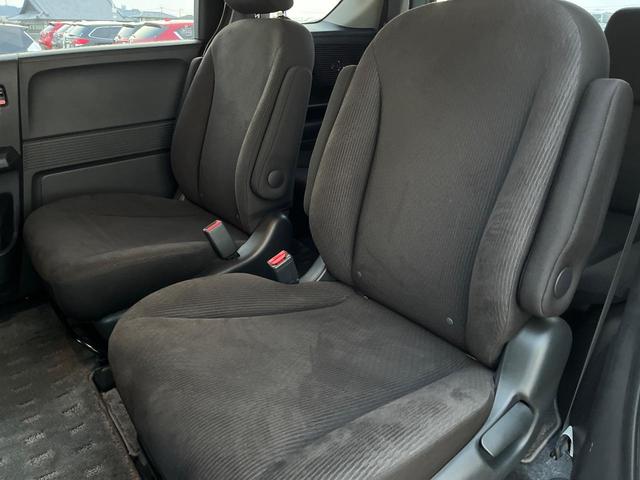 フリード GH メモリーナビ 電動スライドドア バックカメラ 禁煙車 HIDヘッド ETC オートライト オートエアコン 純正15インチアルミ CD DVD再生 地デジ(33枚目)