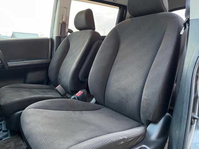 フリード GH メモリーナビ 電動スライドドア バックカメラ 禁煙車 HIDヘッド ETC オートライト オートエアコン 純正15インチアルミ CD DVD再生 地デジ(34枚目)