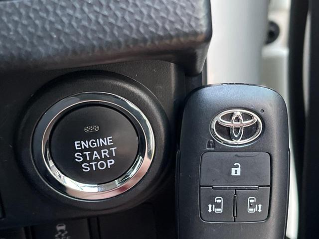 ルーミー カスタムＧ　純正ディスプレイオーディオ　両側電動ドア　全周囲カメラ　衝突被害軽減システム　レーダークルーズ　コーナーセンサー　スマートキー　ＬＥＤヘッド　ビルトインＥＴＣ　純正１４インチアルミ　オートハイビーム（7枚目）