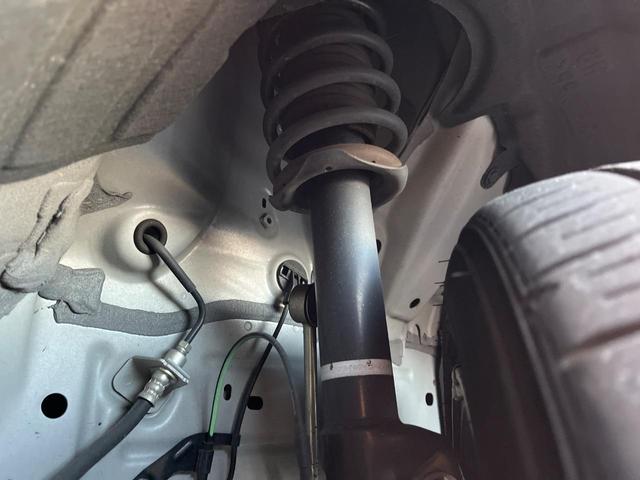 ルーミー カスタムＧ　純正ディスプレイオーディオ　両側電動ドア　全周囲カメラ　衝突被害軽減システム　レーダークルーズ　コーナーセンサー　スマートキー　ＬＥＤヘッド　ビルトインＥＴＣ　純正１４インチアルミ　オートハイビーム（20枚目）