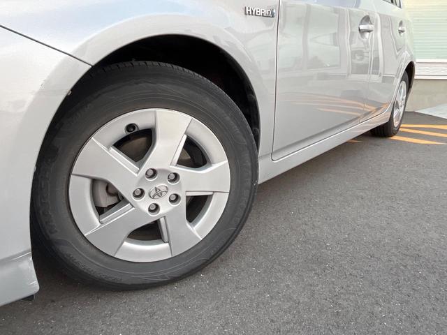 プリウス Ｓ　純正ナビ　バックカメラ　ドラレコ　スマートキー　ビルトインＥＴＣ　純正１５インチアルミ　オートライト　オートエアコン　ＣＤ　地デジ（10枚目）