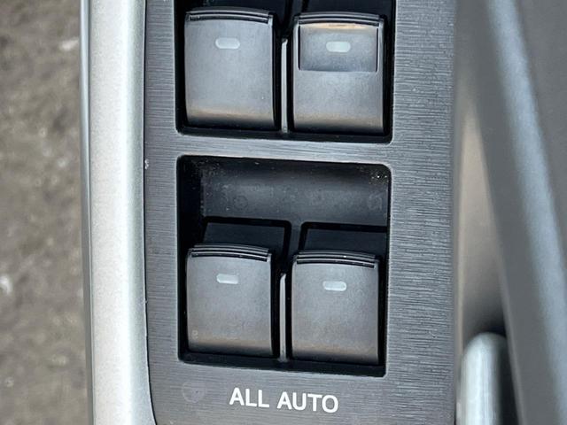 プリウス Ｓ　純正ナビ　バックカメラ　ドラレコ　スマートキー　ビルトインＥＴＣ　純正１５インチアルミ　オートライト　オートエアコン　ＣＤ　地デジ（23枚目）