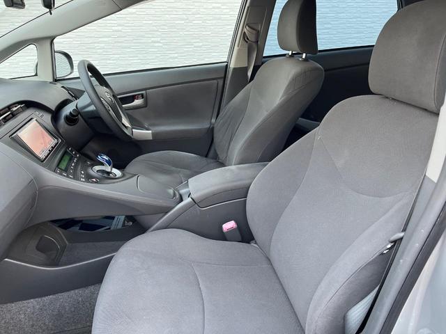 プリウス Ｓ　純正ナビ　バックカメラ　ドラレコ　スマートキー　ビルトインＥＴＣ　純正１５インチアルミ　オートライト　オートエアコン　ＣＤ　地デジ（24枚目）