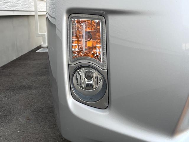 プリウス Ｓ　純正ナビ　バックカメラ　ドラレコ　スマートキー　ビルトインＥＴＣ　純正１５インチアルミ　オートライト　オートエアコン　ＣＤ　地デジ（26枚目）