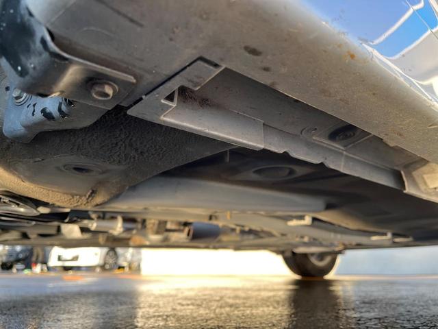 プリウス Ｓ　純正ナビ　バックカメラ　ドラレコ　スマートキー　ビルトインＥＴＣ　純正１５インチアルミ　オートライト　オートエアコン　ＣＤ　地デジ（41枚目）