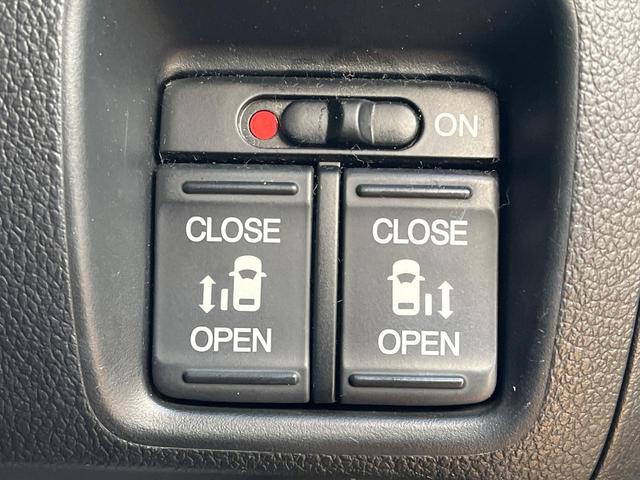 Ｎ－ＢＯＸ Ｇ　ターボＳＳパッケージ　両側電動ドア　純正ＳＤナビ　バックカメラ　禁煙車　ドラレコ　ＨＩＤヘッド　ＥＴＣ　クルコン　純正１４インチアルミ　オートライト　オートエアコン　Ｂｌｕｅｔｏｏｔｈ　ＣＤ　ＤＶＤ再生　フルセグ（3枚目）