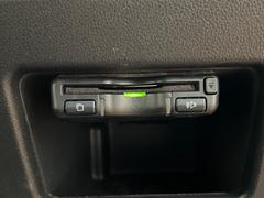 【ＥＴＣ】高速道路の料金所をストレスなく通過！話題のスポットやサービスエリアに多い「スマートIntercooler」利用時は必須のアイテムです。当店でセットアップを実施、ご納車当日からすぐにご利用いただけます！ 6