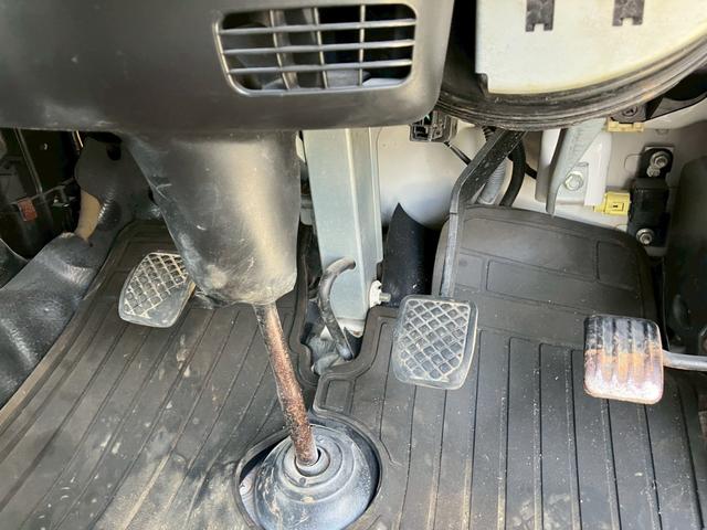 サンバートラック 　ダンプ　４ＷＤ　エアコン（51枚目）