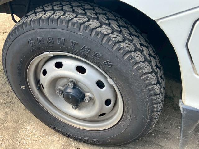 サンバートラック 　４ＷＤ　エアコン　ドライブレコーダー（12枚目）