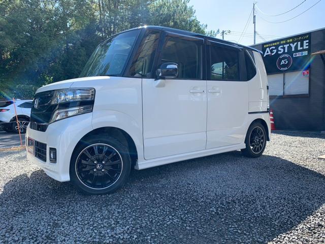 Ｎ－ＢＯＸカスタム ２トーンカラースタイル　Ｇ・ターボＬパッケージ　社外ＳＤナビ　Ｂカメラ　前後ドラレコ　両電スラ　フルセグ　クルコン　ＥＴＣ　ＢＴオーディオ　シートヒータ　ステリモ　スマートキー　　Ａライト　後席テーブル　フォグ　ＳＲＳエアバッグ　マットバイザー（2枚目）