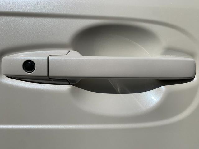 Ｎ－ＢＯＸカスタム ２トーンカラースタイル　Ｇ・ターボＬパッケージ　社外ＳＤナビ　Ｂカメラ　前後ドラレコ　両電スラ　フルセグ　クルコン　ＥＴＣ　ＢＴオーディオ　シートヒータ　ステリモ　スマートキー　　Ａライト　後席テーブル　フォグ　ＳＲＳエアバッグ　マットバイザー（5枚目）