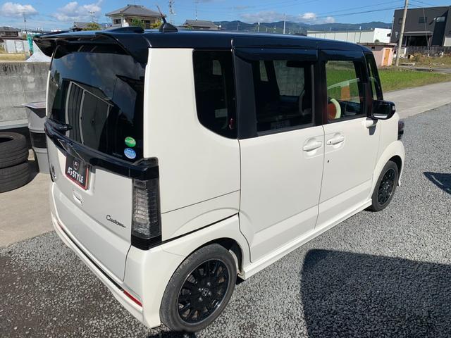 Ｎ－ＢＯＸカスタム ２トーンカラースタイル　Ｇ・ターボＬパッケージ　社外ＳＤナビ　Ｂカメラ　前後ドラレコ　両電スラ　フルセグ　クルコン　ＥＴＣ　ＢＴオーディオ　シートヒータ　ステリモ　スマートキー　　Ａライト　後席テーブル　フォグ　ＳＲＳエアバッグ　マットバイザー（18枚目）