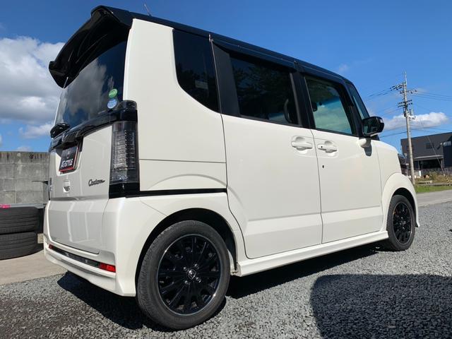 Ｎ－ＢＯＸカスタム ２トーンカラースタイル　Ｇ・ターボＬパッケージ　社外ＳＤナビ　Ｂカメラ　前後ドラレコ　両電スラ　フルセグ　クルコン　ＥＴＣ　ＢＴオーディオ　シートヒータ　ステリモ　スマートキー　　Ａライト　後席テーブル　フォグ　ＳＲＳエアバッグ　マットバイザー（57枚目）