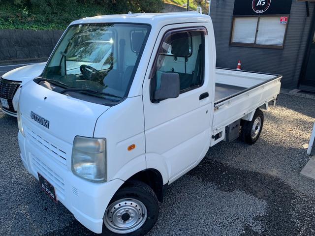 キャリイトラック KCエアコン・パワステ トラック660KCエアコン・パワステ3方開 4WD5速MT 荷台マット ゲ-トプロテクタ- 鳥居付 ヘッドライトレベライザ- フロアマット AM/FMラジオ ルームクリーニング済車検整備付き(4枚目)