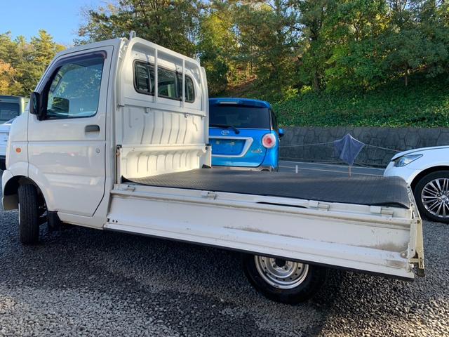 キャリイトラック KCエアコン・パワステ トラック660KCエアコン・パワステ3方開 4WD5速MT 荷台マット ゲ-トプロテクタ- 鳥居付 ヘッドライトレベライザ- フロアマット AM/FMラジオ ルームクリーニング済車検整備付き(23枚目)