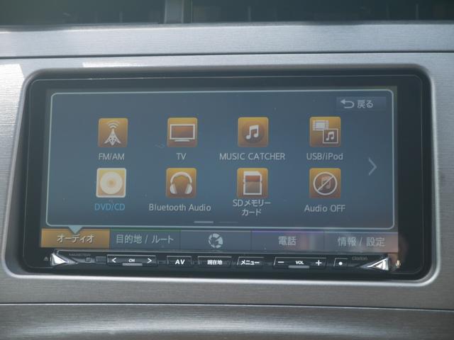 プリウス Ｓ　後期モデル　純正ＨＩＤ　スマートキー　ナビＴＶ（11枚目）
