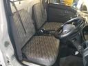 内装の状態などは年式の割に良好です