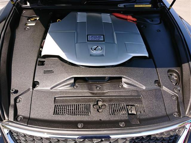 ＬＳ ＬＳ６００ｈ　Ｆスポーツ　革シート　サンルーフ　４ＷＤ　フルセグ　メモリーナビ　ＤＶＤ再生　ミュージックプレイヤー接続可　バックカメラ　衝突被害軽減システム　ＥＴＣ　ＬＥＤヘッドランプ　記録簿　アイドリングストップ（17枚目）