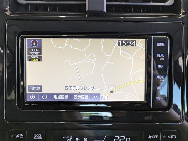 プリウス Ａプレミアム　革シート　フルセグ　メモリーナビ　ＤＶＤ再生　バックカメラ　衝突被害軽減システム　ＥＴＣ　ドラレコ　ＬＥＤヘッドランプ　ワンオーナー　記録簿　アイドリングストップ（7枚目）