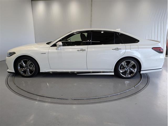 クラウンハイブリッド RSアドバンス 革シート フルセグ メモリーナビ DVD再生 ミュージックプレイヤー接続可 バックカメラ 衝突被害軽減システム ETC ドラレコ LEDヘッドランプ ワンオーナー フルエアロ アイドリングストップ(3枚目)