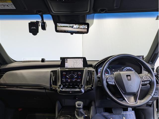 クラウンハイブリッド RSアドバンス 革シート フルセグ メモリーナビ DVD再生 ミュージックプレイヤー接続可 バックカメラ 衝突被害軽減システム ETC ドラレコ LEDヘッドランプ ワンオーナー フルエアロ アイドリングストップ(6枚目)