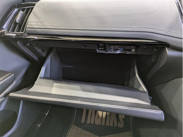 クラウンハイブリッド RSアドバンス 革シート フルセグ メモリーナビ DVD再生 ミュージックプレイヤー接続可 バックカメラ 衝突被害軽減システム ETC ドラレコ LEDヘッドランプ ワンオーナー フルエアロ アイドリングストップ(9枚目)