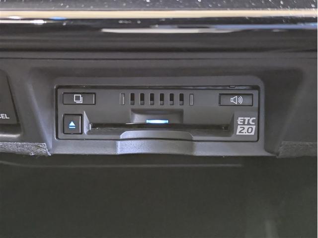 クラウンハイブリッド RSアドバンス 革シート フルセグ メモリーナビ DVD再生 ミュージックプレイヤー接続可 バックカメラ 衝突被害軽減システム ETC ドラレコ LEDヘッドランプ ワンオーナー フルエアロ アイドリングストップ(10枚目)