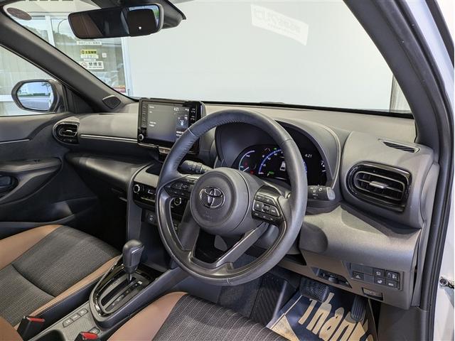 ヤリスクロス ハイブリッドZ アドベンチャー フルセグ ミュージックプレイヤー接続可 バックカメラ 衝突被害軽減システム ETC ドラレコ LEDヘッドランプ ワンオーナー 記録簿 アイドリングストップ(4枚目)