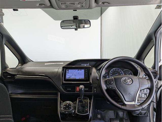 エスクァイア Ｘｉ　ワンセグ　メモリーナビ　バックカメラ　ＥＴＣ　電動スライドドア　ＬＥＤヘッドランプ　乗車定員７人　３列シート　ワンオーナー　アイドリングストップ（6枚目）