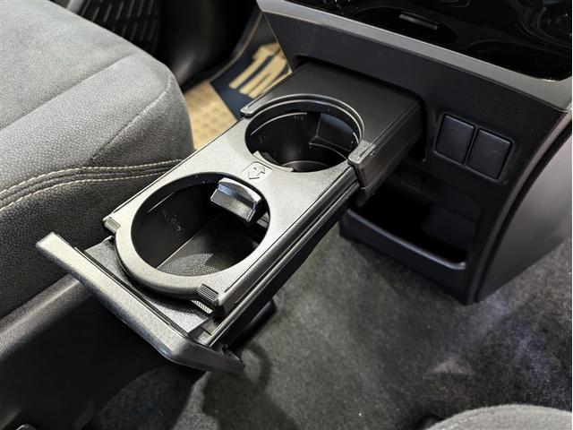 エスクァイア Ｘｉ　ワンセグ　メモリーナビ　バックカメラ　ＥＴＣ　電動スライドドア　ＬＥＤヘッドランプ　乗車定員７人　３列シート　ワンオーナー　アイドリングストップ（28枚目）