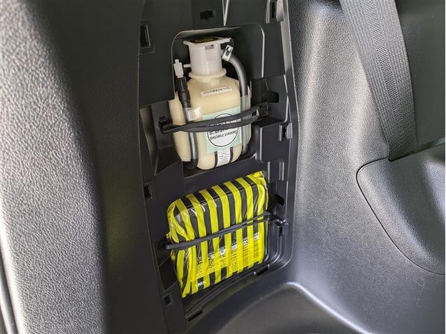 エスクァイア Ｘｉ　ワンセグ　メモリーナビ　バックカメラ　ＥＴＣ　電動スライドドア　ＬＥＤヘッドランプ　乗車定員７人　３列シート　ワンオーナー　アイドリングストップ（34枚目）