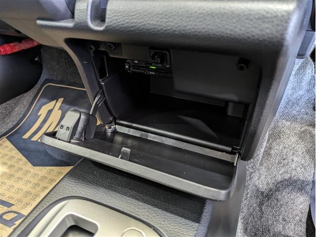 プロボックス ハイブリッドＦ　ワンセグ　メモリーナビ　バックカメラ　衝突被害軽減システム　ＥＴＣ　ドラレコ　記録簿　アイドリングストップ（30枚目）