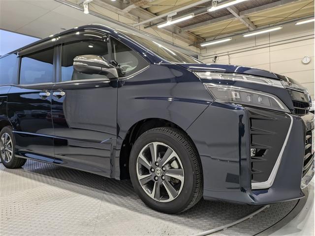 ヴォクシー ＺＳ　煌ＩＩＩ　フルセグ　メモリーナビ　ＤＶＤ再生　ミュージックプレイヤー接続可　後席モニター　バックカメラ　衝突被害軽減システム　ＥＴＣ　両側電動スライド　ＬＥＤヘッドランプ　乗車定員７人　３列シート　ワンオーナー（21枚目）