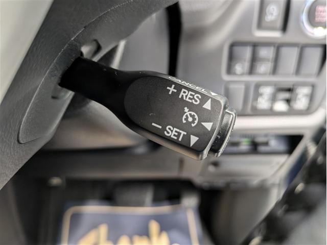 ヴォクシー ＺＳ　煌ＩＩＩ　フルセグ　メモリーナビ　ＤＶＤ再生　ミュージックプレイヤー接続可　後席モニター　バックカメラ　衝突被害軽減システム　ＥＴＣ　両側電動スライド　ＬＥＤヘッドランプ　乗車定員７人　３列シート　ワンオーナー（25枚目）