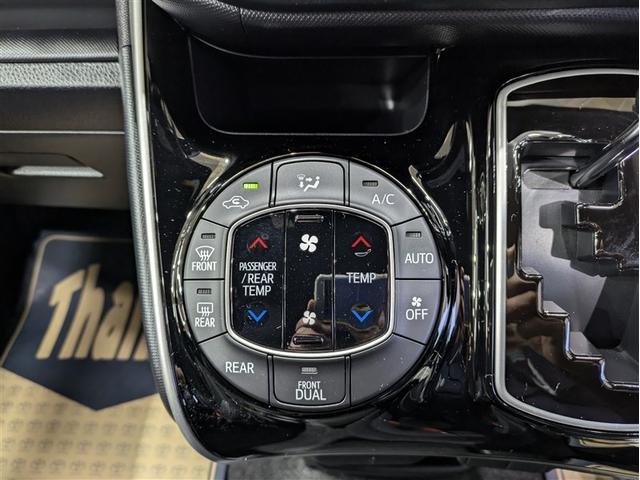 ヴォクシー ＺＳ　煌ＩＩＩ　フルセグ　メモリーナビ　ＤＶＤ再生　ミュージックプレイヤー接続可　後席モニター　バックカメラ　衝突被害軽減システム　ＥＴＣ　両側電動スライド　ＬＥＤヘッドランプ　乗車定員７人　３列シート　ワンオーナー（27枚目）