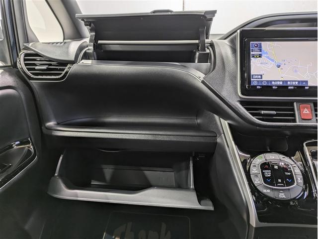 ヴォクシー ＺＳ　煌ＩＩＩ　フルセグ　メモリーナビ　ＤＶＤ再生　ミュージックプレイヤー接続可　後席モニター　バックカメラ　衝突被害軽減システム　ＥＴＣ　両側電動スライド　ＬＥＤヘッドランプ　乗車定員７人　３列シート　ワンオーナー（31枚目）