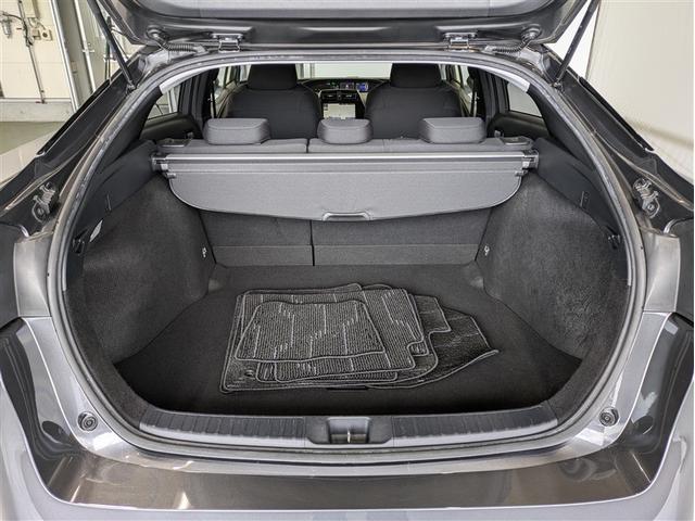 プリウス Ａ　フルセグ　メモリーナビ　ＤＶＤ再生　バックカメラ　衝突被害軽減システム　ＥＴＣ　ドラレコ　ＬＥＤヘッドランプ　ワンオーナー　記録簿　アイドリングストップ（14枚目）