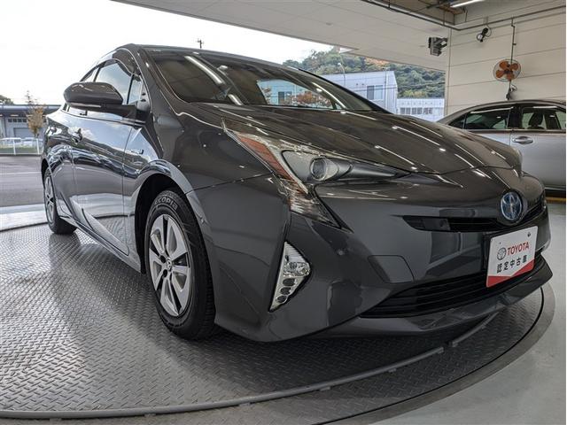 プリウス Ａ　フルセグ　メモリーナビ　ＤＶＤ再生　バックカメラ　衝突被害軽減システム　ＥＴＣ　ドラレコ　ＬＥＤヘッドランプ　ワンオーナー　記録簿　アイドリングストップ（20枚目）