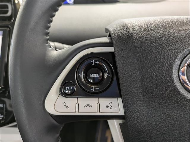 プリウス Ａ　フルセグ　メモリーナビ　ＤＶＤ再生　バックカメラ　衝突被害軽減システム　ＥＴＣ　ドラレコ　ＬＥＤヘッドランプ　ワンオーナー　記録簿　アイドリングストップ（23枚目）