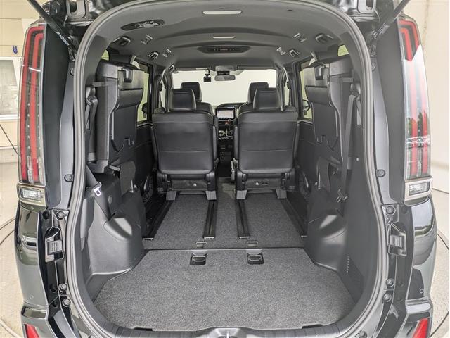 ノア Ｓｉ　ダブルバイビーＩＩＩ　フルセグ　メモリーナビ　ＤＶＤ再生　バックカメラ　衝突被害軽減システム　ＥＴＣ　ドラレコ　両側電動スライド　ＬＥＤヘッドランプ　乗車定員７人　３列シート　ワンオーナー　アイドリングストップ（18枚目）