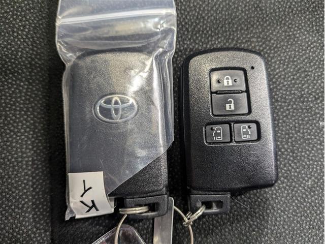 ノア Ｓｉ　ダブルバイビーＩＩＩ　フルセグ　メモリーナビ　ＤＶＤ再生　バックカメラ　衝突被害軽減システム　ＥＴＣ　ドラレコ　両側電動スライド　ＬＥＤヘッドランプ　乗車定員７人　３列シート　ワンオーナー　アイドリングストップ（21枚目）