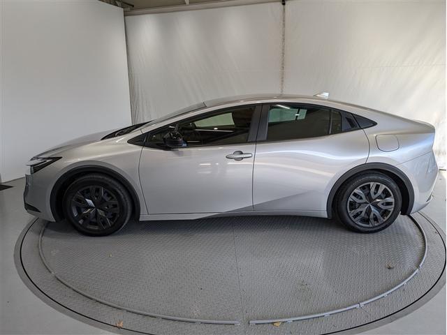 プリウス Ｘ　フルセグ　メモリーナビ　ミュージックプレイヤー接続可　バックカメラ　衝突被害軽減システム　ＥＴＣ　ドラレコ　ＬＥＤヘッドランプ　記録簿　アイドリングストップ（3枚目）